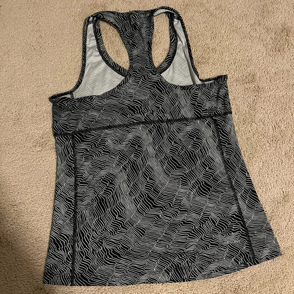 Nike Dry Fit Tank - Picture 2 of 6